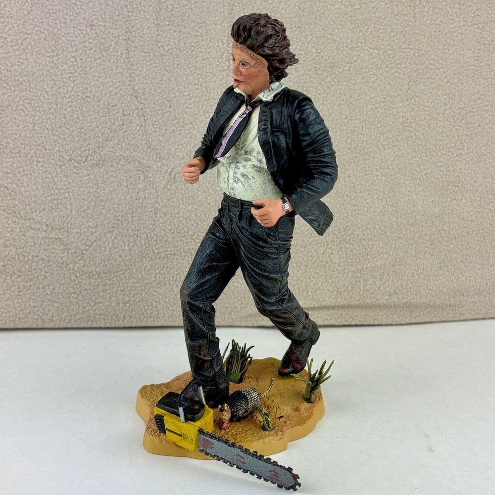 NECA Cult Classics Series 2 Texas Chainsaw Massacre Leatherface 2005 LOOSE